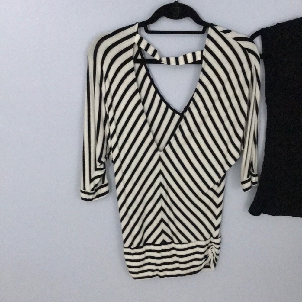 Bebe tunic - Picture 2 of 3